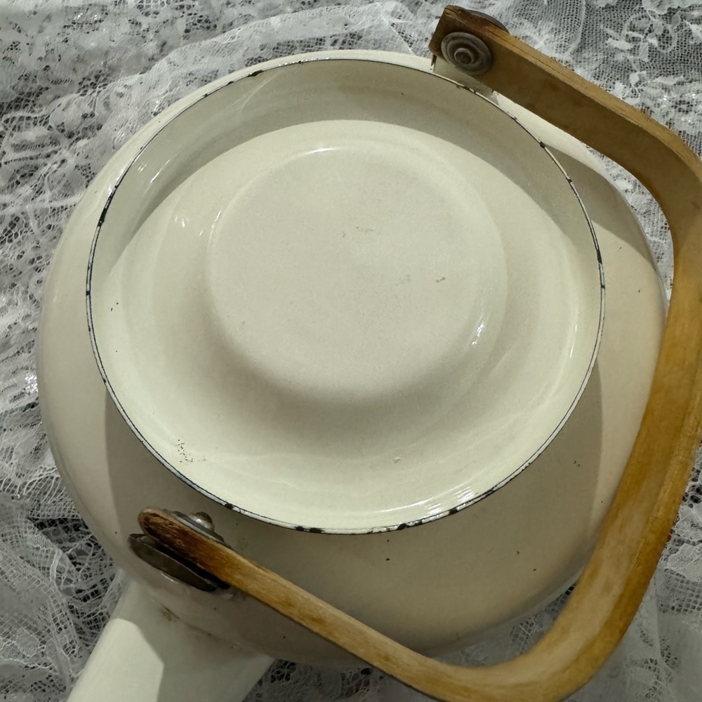 VTG Floral MCM Enamel Wood Handle Teapot Kettle Cottagecore Shabby Chic Patina - Picture 11 of 16